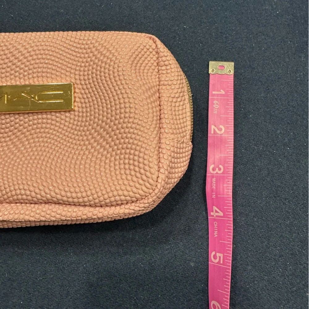 MAC pink Cosmetics bag w/Lipstick lipgloss & Eyeshadow Set/pretty & practical